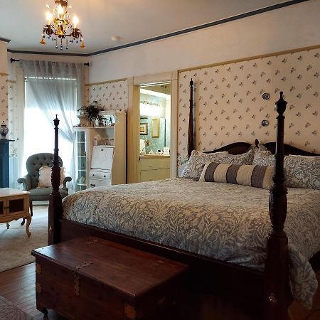 The Fresh Coast Inn At Ладингтон Екстер'єр фото